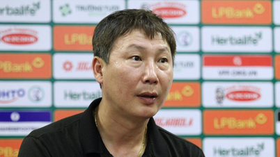 L'entraîneur Kim Sang Sik : « L'équipe U23 du Vietnam n'a pas de chance, le gardien du Bangladesh est trop bon »