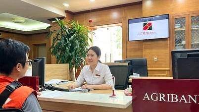 Bank secara aktif bertindak balas terhadap pembayaran tepat pada masanya hadiah Hari Kebangsaan, memberi amaran terhadap penipuan