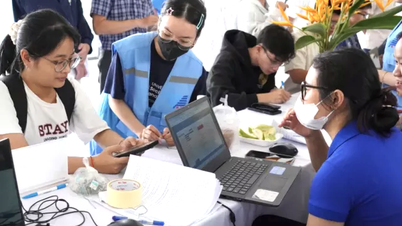 Ký túc xá Đại học Quốc gia TP.HCM đón tân sinh viên xuyên lễ 2-9, phụ huynh bất ngờ xúc động