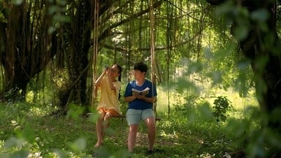 Ταινία για την ύπαιθρο όταν το διαδίκτυο δεν ήταν ακόμα δημοφιλές. Το "Ουράνιο Τόξο στον Ορίζοντα" συνεχίζει να προβάλλεται στο VTV3.