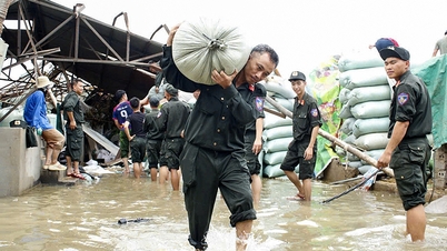 Police forces simultaneously mobilized to help people overcome the consequences of natural disasters.
