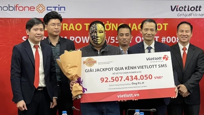 Tonight, Vietlott lottery has 1 winner of nearly 180 billion VND