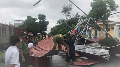 Chủ tịch UBND thành phố Hải Phòng chỉ đạo khẩn trương khắc phục hậu quả bão số 10 và giông lốc gây ra