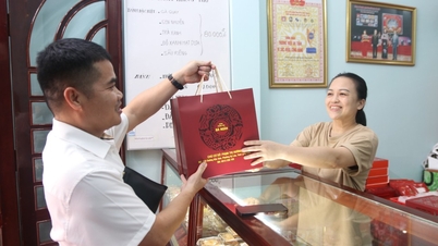 នំព្រះច័ន្ទនៅរដូវស្លឹកឈើជ្រុះ