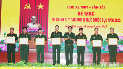 ពិធីបិទការប្រឡងជាប់ជាប្រចាំរបស់អង្គភាពក្រោមឱវាទនៃនាយកដ្ឋានយានជំនិះ និងដឹកជញ្ជូន