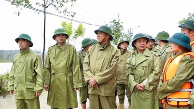Ha Tinh urgently overcomes storm and flood consequences, stabilizes people's lives
