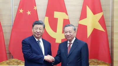 Partei- und Staatsführungen senden Glückwunschbotschaften zum 76. Jahrestag des chinesischen Nationalfeiertags