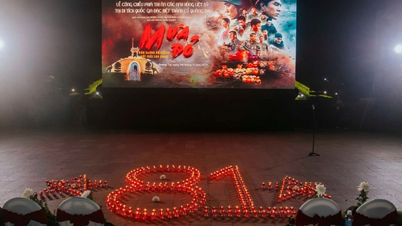 Promítání filmu "Rudý déšť" v citadele Quang Tri