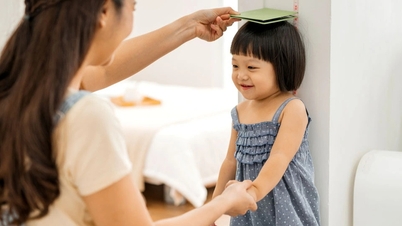 Bố mẹ thấp, con có thể đạt chiều cao tốt không?