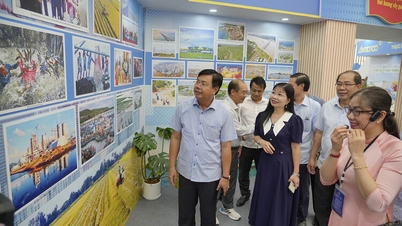 Bí thư Tỉnh ủy An Giang thăm gian trưng bày của tỉnh tại Triển lãm 80 năm thành tựu đất nước