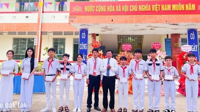 Trường THCS và THPT Nguyễn Trung Trực khai giảng năm học mới 2025 - 2026