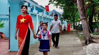 Pembukaan tahun ajaran baru di Truong Sa