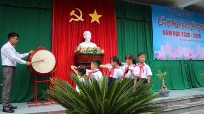 Tiếng trống năm học mới ngân vang trên quần đảo Trường Sa