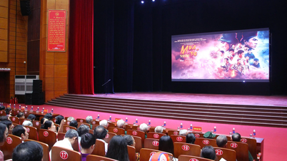 Mais de 1.200 espectadores assistiram à estreia do filme "Red Rain" em Dong Hoi
