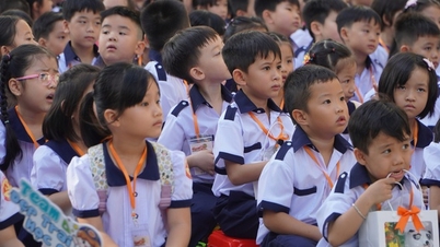 Cả nước tưng bừng khai giảng năm học mới đặc biệt chưa từng có
