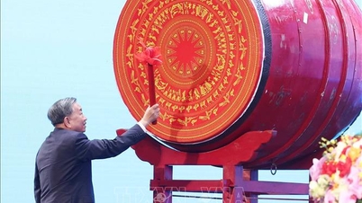 Tổng Bí thư Tô Lâm: Không áp đặt những chuẩn mực cũ cho một nền giáo dục hiện đại