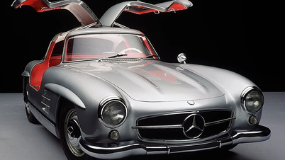 Une Mercedes-Benz 300 SL Gullwing d'une valeur de plusieurs centaines de milliards arrive de manière inattendue au Vietnam