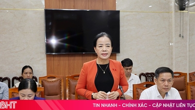 គណៈប្រតិភូអង្កេតនៃគណៈកម្មាធិការវប្បធម៌ និងសង្គមនៃរដ្ឋសភាបានធ្វើការជាមួយវួដ Bac Hong Linh។