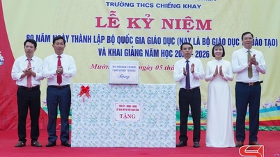 Tilbake-til-skolen-festival på Chieng Khay videregående skole