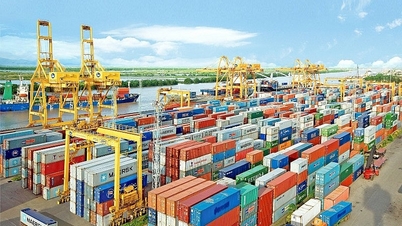 8 tháng, Việt Nam xuất siêu gần 14 tỷ USD