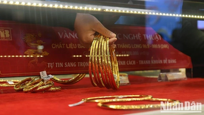 Giá vàng ngày 6/9: Trong nước, thế giới không ngừng leo lên đỉnh mới