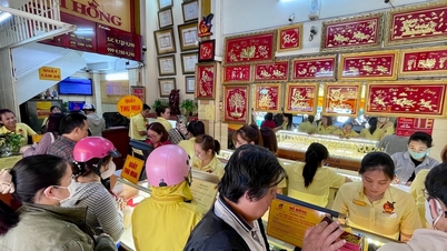 Giá vàng chiều nay 6/9: Giá vàng trong nước và thế giới tăng sốc vào cuối tuần
