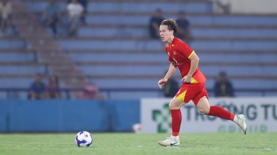គ្រូ​បង្វឹក Kim Sang-sik ប៉ះ​ក្រុម U.23 វៀតណាម ប៉ះ​សិង្ហបុរី៖ Le Viktor ចាប់​ផ្ដើម