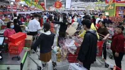 Hanoi: Penjualan ritel barang dan jasa meningkat 12,6% dalam 8 bulan