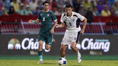Despite playing with a man advantage, Thailand could only watch helplessly as Iraq lifted the King's Cup trophy.