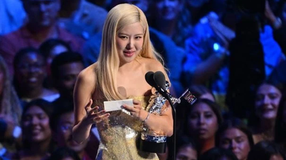 MTV VMAs 2025: Lady Gaga încoronată Artista Anului, Rose intră în istorie