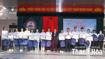 Agência Sacombank - Thanh Hoa concede bolsas de estudo "Alimentando sonhos"