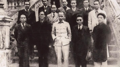 80 ឆ្នាំនៃការអប់រំសម្រាប់ការអភិវឌ្ឍន៍ប្រទេស - មេរៀនទី 1: ការចាប់ផ្តើមនៃការអប់រំបដិវត្តន៍