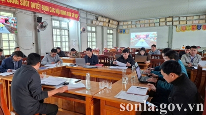 The People's Committee of Kim Bon commune held its 7th session of the 21st term.