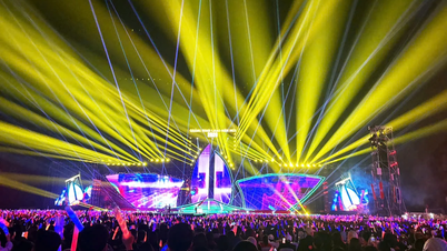 Fast 60.000 Menschen besuchten eine große Ton- und Lichtshow in Quang Ninh, um das neue Jahr 2026 zu begrüßen.