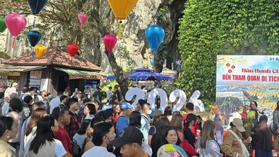 Hàng nghìn du khách đến danh thắng Ngũ Hành Sơn, khám phá “đặc sản” Ma Nhai