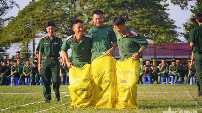 Đoàn cơ sở Trung đoàn 20: Sôi nổi trò chơi dân gian dịp Tết Dương lịch 2026