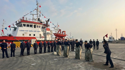 السرب البحري الحادي عشر: الاستمتاع بالعطلة ولكن دون نسيان المهمة.