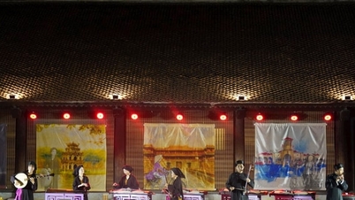 Celebre el Año Nuevo 2026 en el Templo de la Literatura - Universidad Nacional con la gira nocturna "Colores musicales vietnamitas".