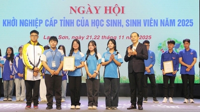 ជំនះបញ្ហាប្រឈម កសាងអនាគត។