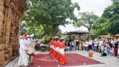 नव वर्ष की छुट्टियों के दौरान कुछ पर्यटन स्थलों पर आने वाले पर्यटकों की संख्या में मामूली वृद्धि हुई।