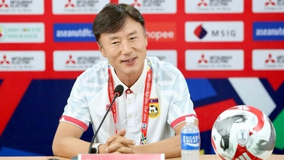 라오스 축구 국가대표팀이 하혁준 감독과 작별 인사를 나눴다.