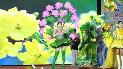 Sa Dec glänzt hell auf der Maskenparty „Königreich der Blumen“.