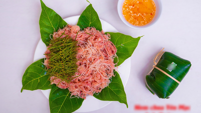 Het meisje uit Hanoi bezocht voor het eerst een bruiloftsfeest in Ninh Binh en raakte gefascineerd door de unieke en heerlijke lokale specialiteiten.