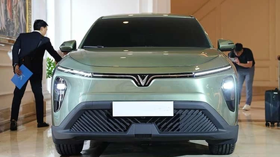 Компания VinFast Limo готовится выпустить семейную версию, обладающую дополнительными функциями, практически не уступающими автомобилям класса люкс.