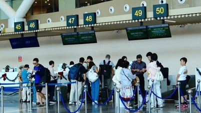 Die Menschen strömen zurück nach Ho-Chi-Minh-Stadt, der Flughafen Tan Son Nhat verzeichnet eine Rekordzahl an Passagieren.