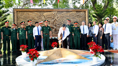 Einweihung des Denkmals für die Märtyrer der Saigon-Gia-Dinh-Kommandoeinheit