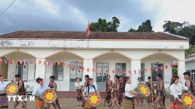 Dong Nai: "Menjaga api tetap menyala" untuk ritme tarian unik dari kelompok etnis S'tieng.