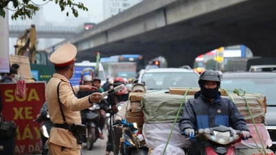La policía de Hanoi aconseja a los ciudadanos evitar los atascos de tráfico después de las vacaciones de Año Nuevo.