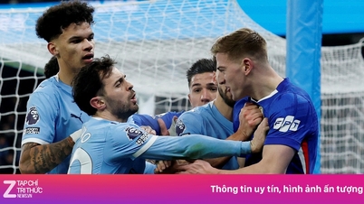 Escenas de caos durante el partido del Manchester City contra el Chelsea.