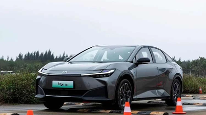 Sedan điện Toyota bZ3 Smart Home Edition 2026 ra mắt, chỉ từ 409 triệu đồng